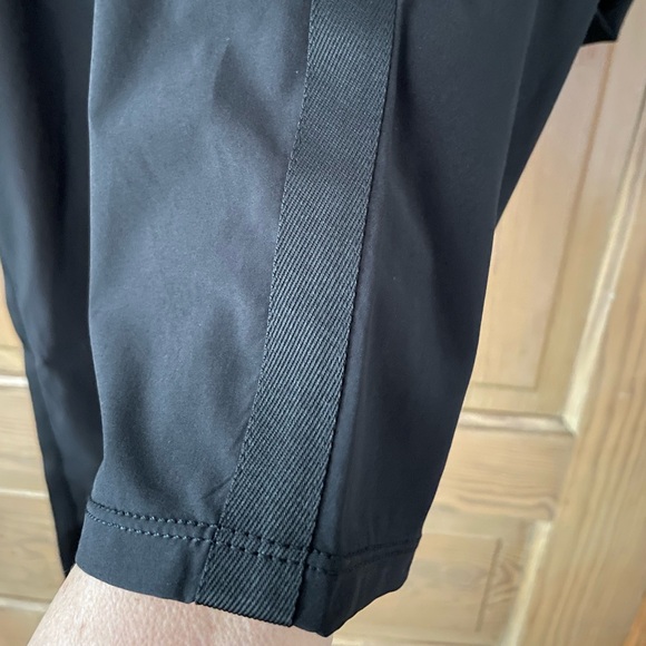 Athleta Black Nolita Slim Tapered Crop, NWT, Size 12 (may fit larger) - Picture 7 of 10